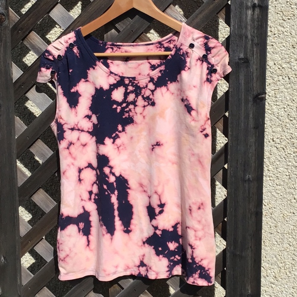 Reitmans t-shirt with custom reverse tie dye. - Picture 1 of 8